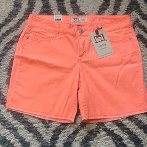 l.e.i. Shorts size 15